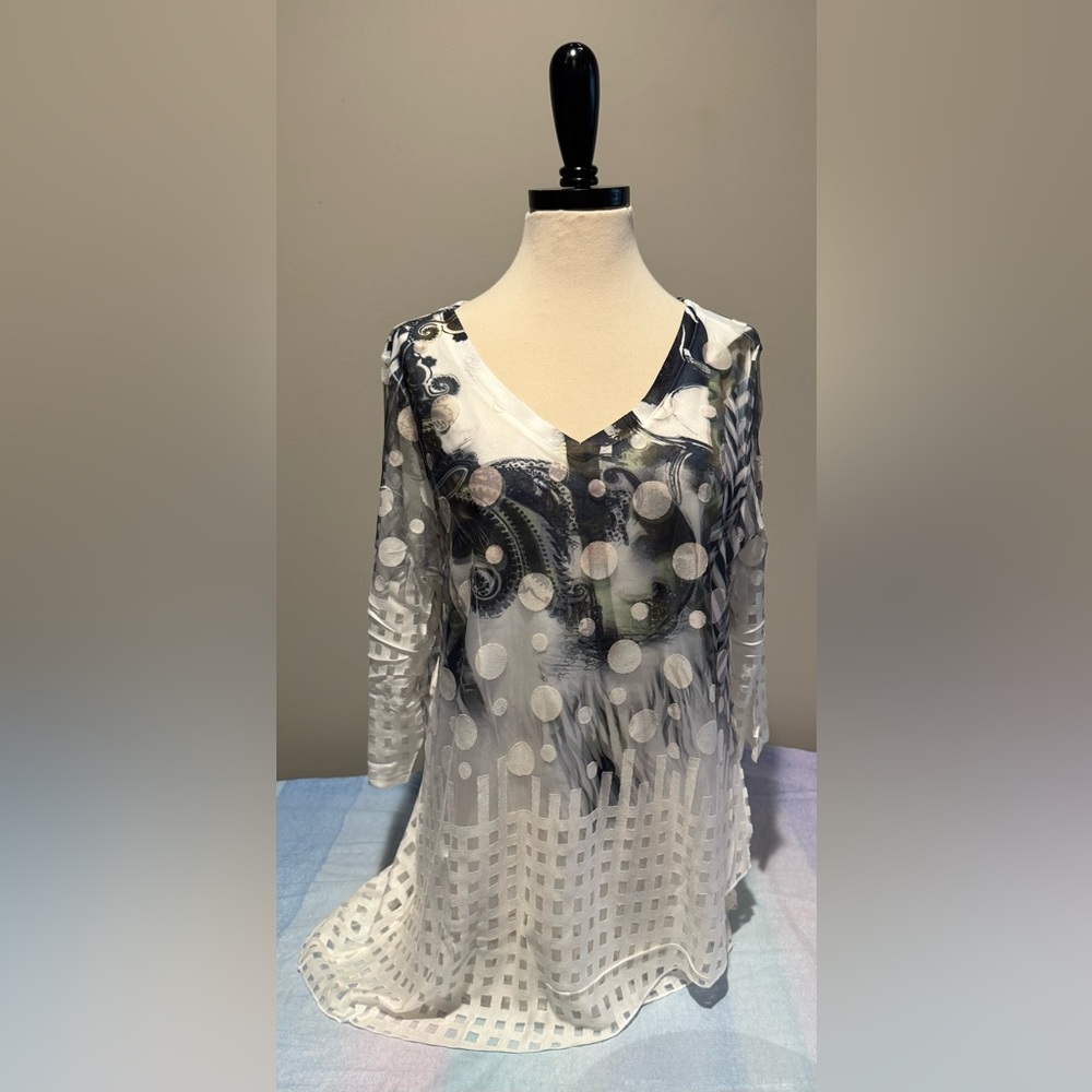 Abstract Pattern Sheer Top - Picture 1 of 3
